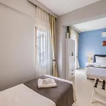 Himm Hotel *